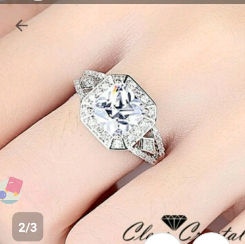 Gorgeous Diamond CZ Princess Ring Sz. 7